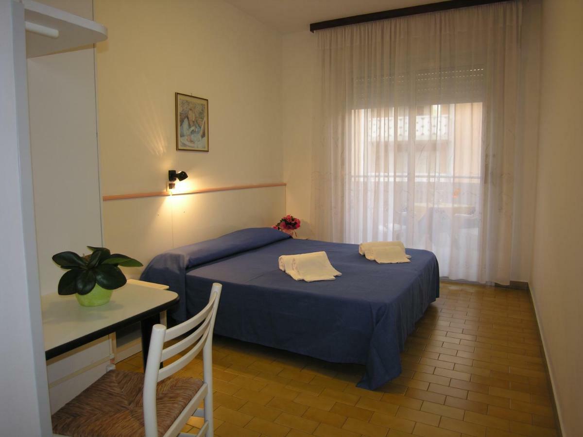 Hotel Garni Tahiti Bibione Exteriör bild