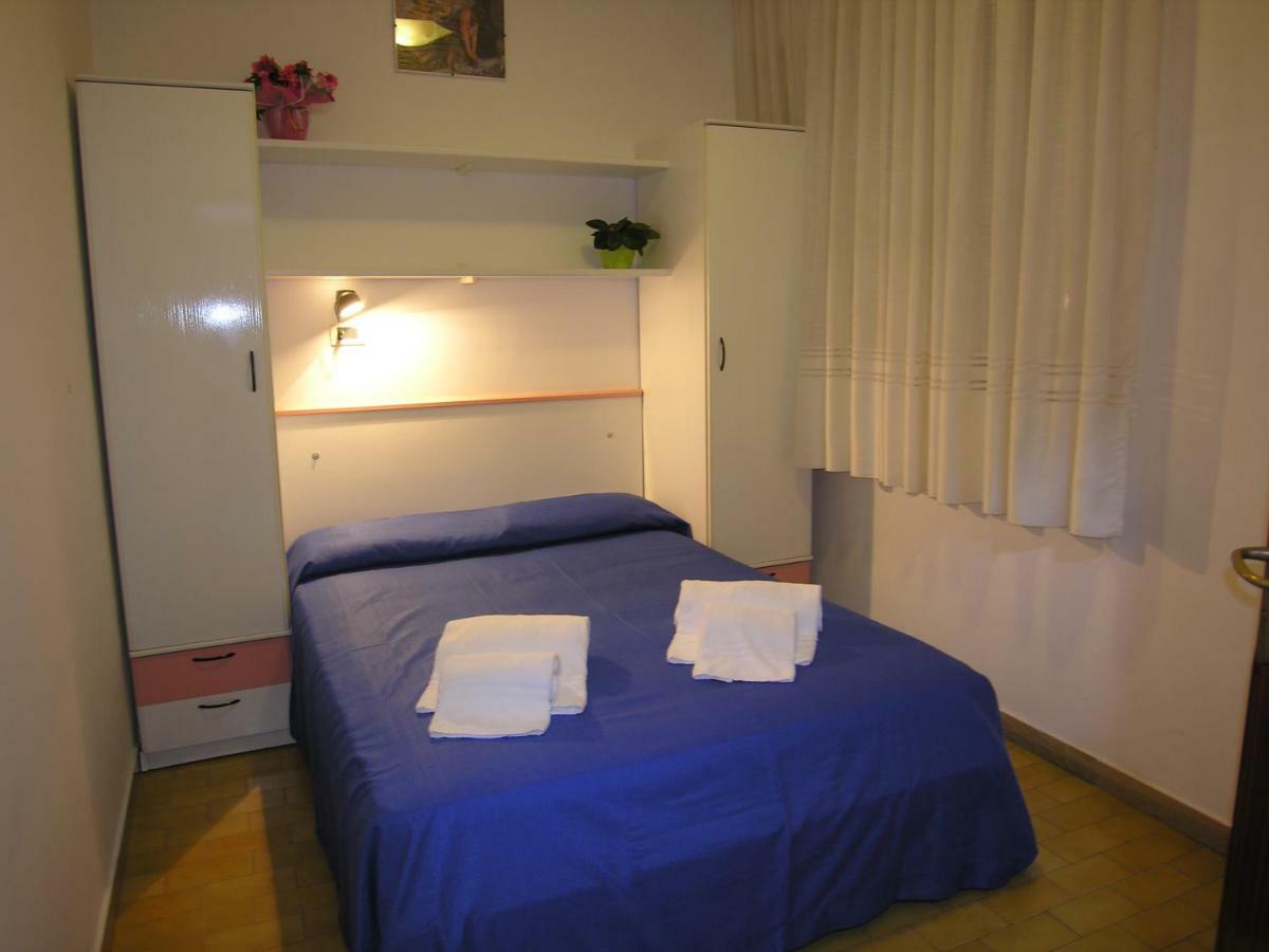 Hotel Garni Tahiti Bibione Exteriör bild